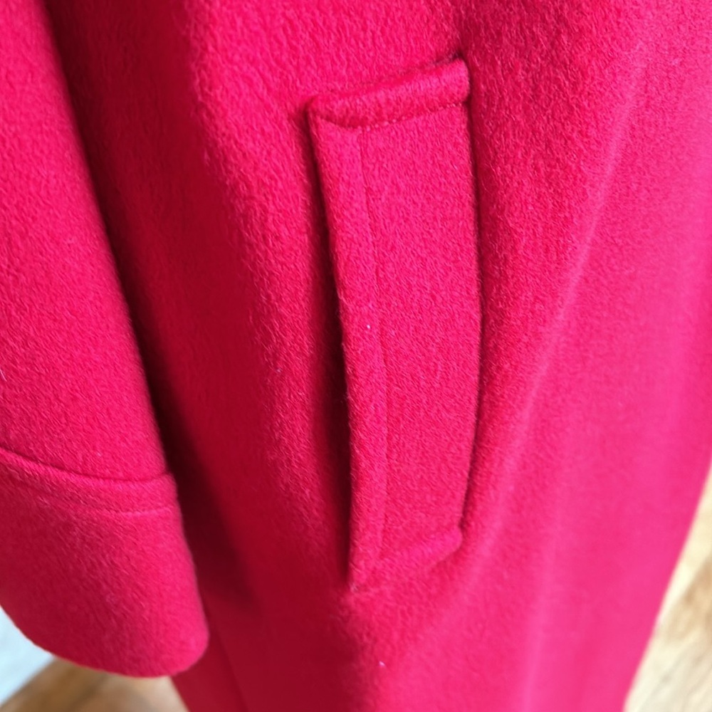 Leslie Fay Red Coat with Black Collar - Picture 4 of 14